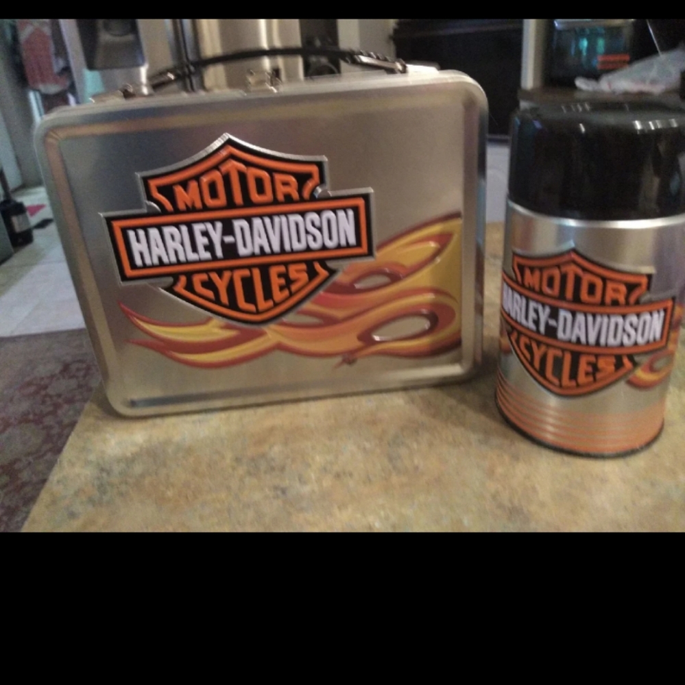 Harley Davidson 2007 lunchbox and thermos